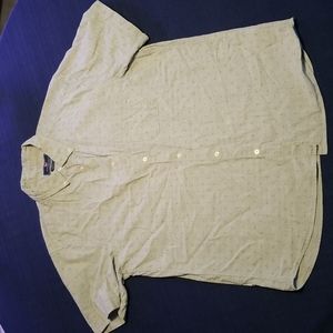 Like new Vinyard Vines Men's Large Button Up Shirt